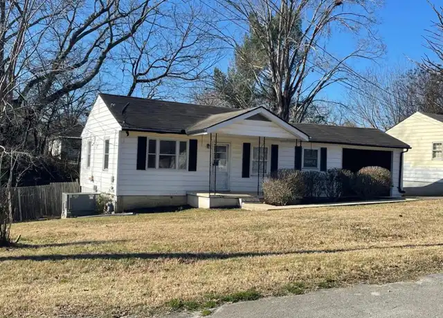 Property at 130 McGee St, McMinnville, TN, 37110, 2 beds, 1 bath, [object Object]