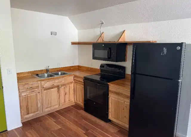 Property at 12 S Mikes Pike St Unit B, Flagstaff, AZ, 86001, 1 bed, 1 bath, [object Object]