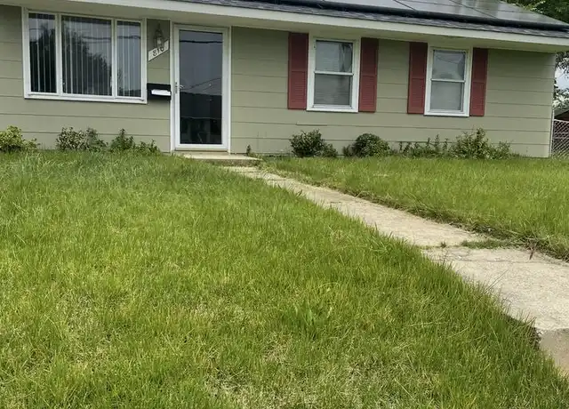 Property at 810 Crawford St, Oxon Hill, MD, 20745, 3 beds, 1 bath, [object Object]