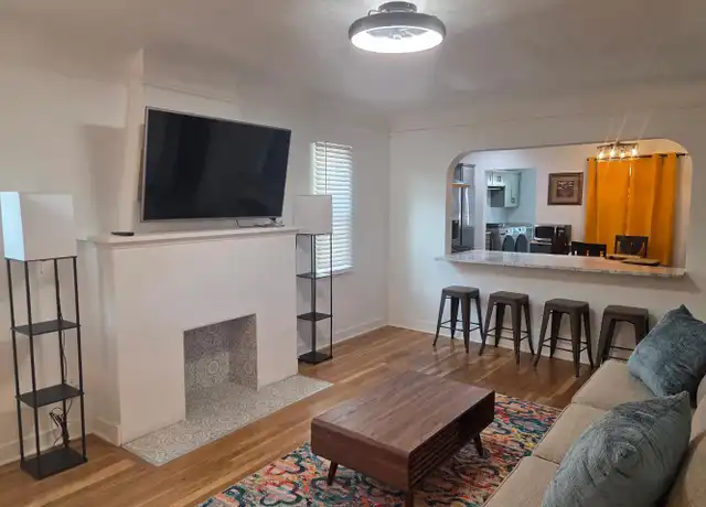 Property at 320 Wellesley Dr SE, Albuquerque, NM, 87106, 2 beds, 1 bath, [object Object]
