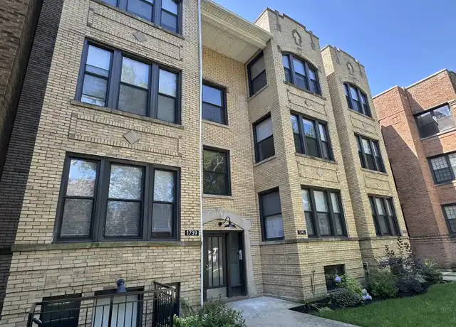 Property at 1745 W Wallen Ave Unit 3, Chicago, IL, 60626, 2 beds, 1 bath, [object Object]