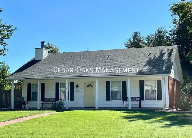 Property at 1474 N Caddo Ave, Fayetteville, AR, 72704, 3 beds, 2 baths, [object Object]