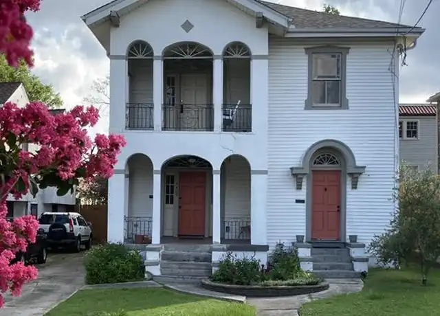 Property at 4407 Fontainebleau Dr, New Orleans, LA, 70125, 3 beds, 2 baths, [object Object]