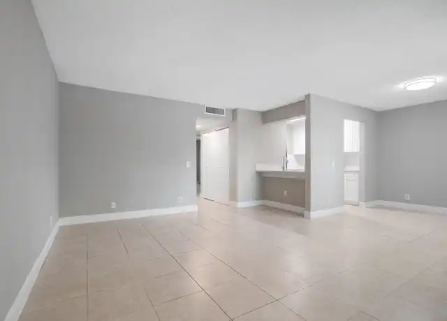 Property at 516 Meadows Cir, Boynton Beach, FL, 33436, 2 beds, 2 baths, [object Object]