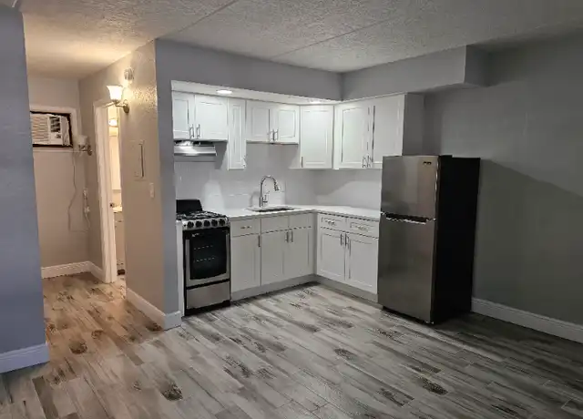 Property at 720 7th Ave N Unit 4, St. Petersburg, FL, 33701, 0 beds, 1 bath, [object Object]