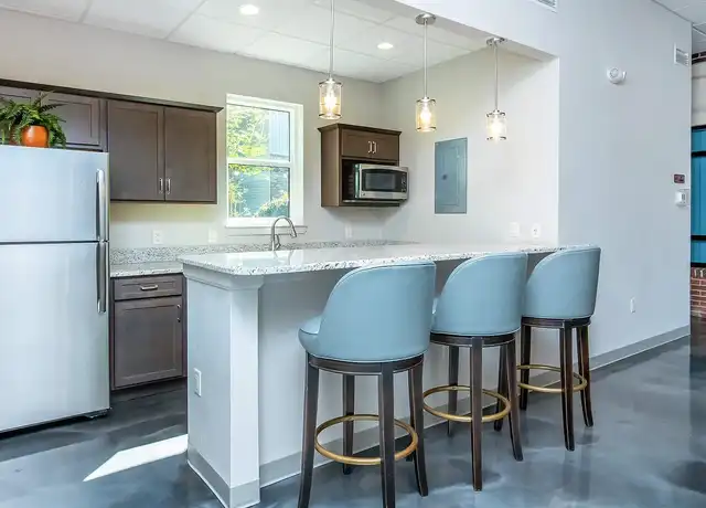 Property at Crosswinds Apartments - 1500 Lewis Turner Blvd, Fort Walton Beach, FL, 32547, 1 bed, 1 bath, [object Object]