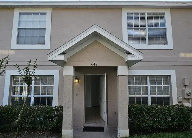 Property at 641 Kensington Lake Cir, Brandon, FL, 33511, 2 beds, 2.5 baths, [object Object]