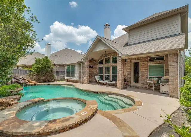 Property at 15 Canoe Bend Dr, Spring, TX, 77389, 4 beds, 3.5 baths, [object Object]