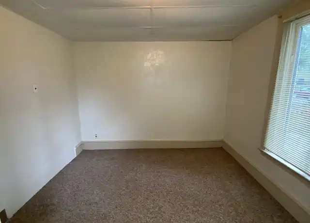 Property at 1915 Wisconsin Ave, Superior, WI, 54880, 3 beds, 1 bath, [object Object]