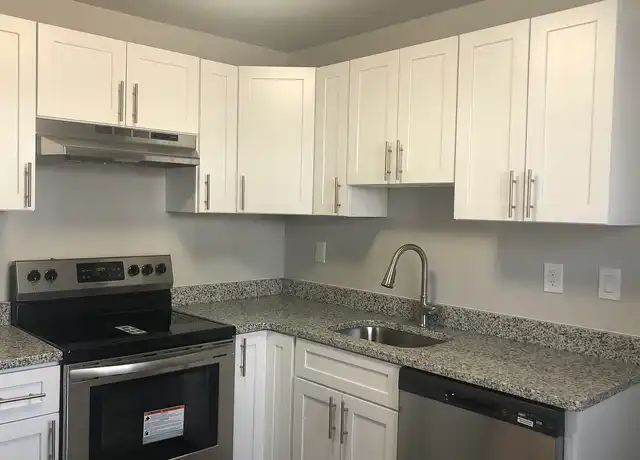 Property at Williamsburg Apts. - 65 Hawthorne Pl, Montclair, NJ, 07042, 1 bed, 1 bath, [object Object]