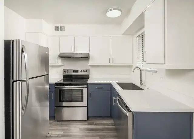 Property at Modern patio home, pet friendly resort living in Arcadia at Urban Falls. - 2940 N 40th St, Phoenix, AZ, 85018, 1 bed, 1 bath, [object Object]