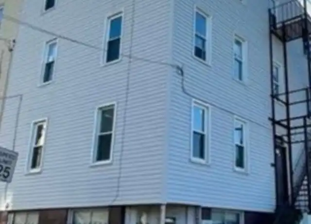 Property at 318 Hancock St Unit 3, Pittsburgh, PA, 15219, 2 beds, 1 bath, [object Object]