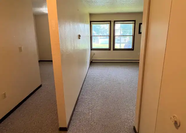 Property at 9 E 10th Ave Unit 207, Groton, SD, 57445, 1 bed, 1 bath, [object Object]