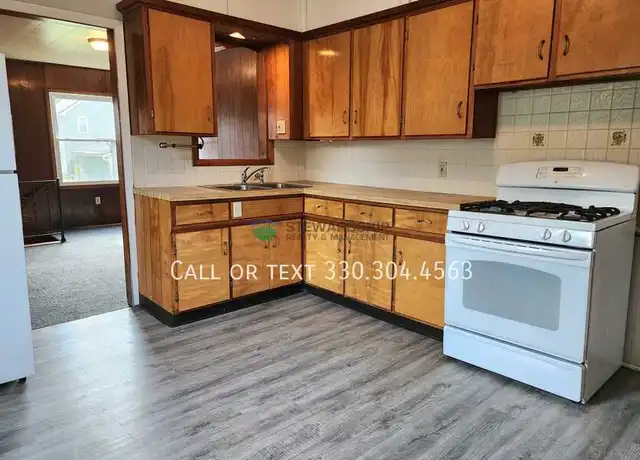 Property at 1030 Sawyer Ave, Akron, OH, 44310, 3 beds, 1 bath, [object Object]