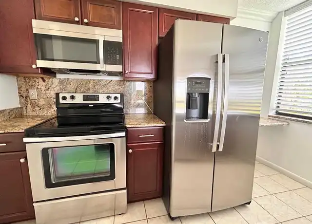 Property at 500 Egret Cir, Delray Beach, FL, 33444, 1 bed, 1 bath, [object Object]