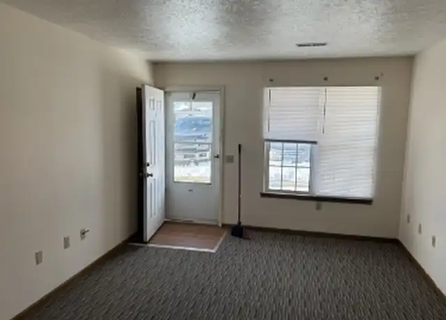 Property at 2066 Bradley Ct, Springfield, IL, 62703, 2 beds, 1 bath, [object Object]