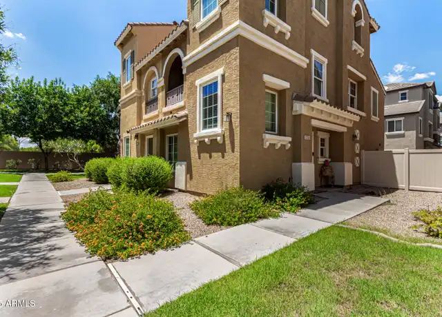 Property at 1326 S Sabino Dr, Gilbert, AZ, 85296, 3 beds, 3 baths, [object Object]