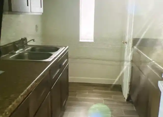 Property at 1113 Scotsdale Dr Apt A, Harvey, LA, 70058, 2 beds, 1 bath, [object Object]