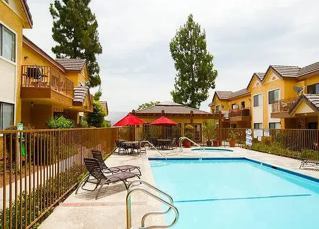 Photo of 340 W Duarte Rd, Monrovia, CA 91016