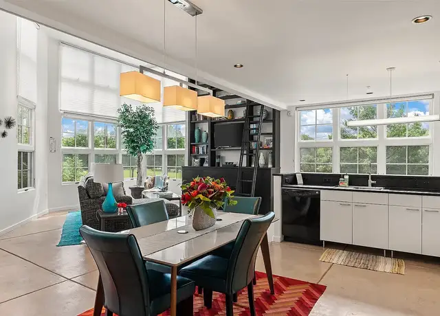 Photo of 701 Camino de la Familia, Santa Fe, NM 87501
