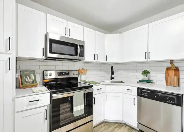 Property at Elliot Cocoplum - 4142 Cocoplum Cir, Coconut Creek, FL, 33063, 2-3 beds, 2-2.5 baths, [object Object]