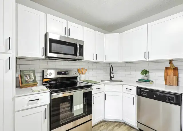 Photo of 4142 Cocoplum Cir, Coconut Creek, FL 33063