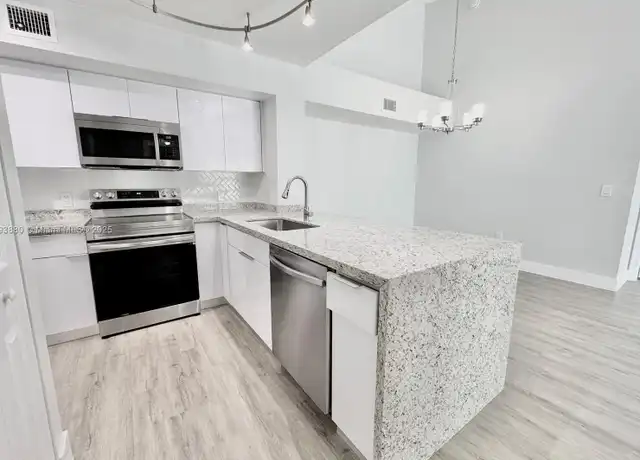 Property at 677 SW 111th Ave #303, Pembroke Pines, FL, 33025, 2 beds, 2 baths, [object Object]