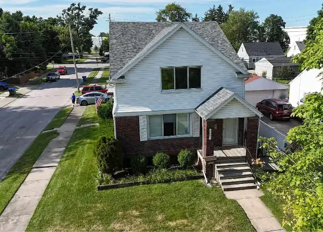 Property at 2401 Burnside Ave Unit 2, Oregon, OH, 43616, 2 beds, 1 bath, [object Object]