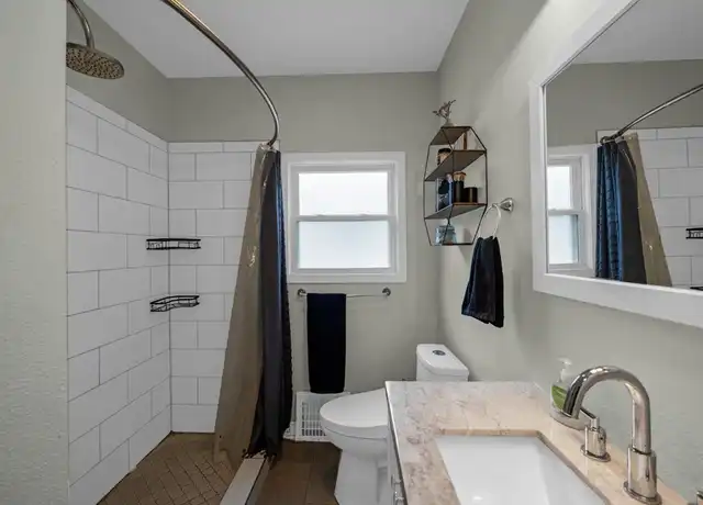 Property at 720 Arthur Ave, Des Moines, IA, 50316, 3 beds, 1 bath, [object Object]