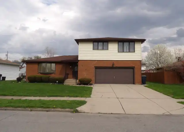 Property at 30 Sunrise Dr, Buffalo, NY, 14219, 2 beds, 1 bath, [object Object]