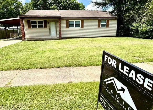 Property at 2215 Sutton Dr, Jonesboro, AR, 72401, 3 beds, 1 bath, [object Object]