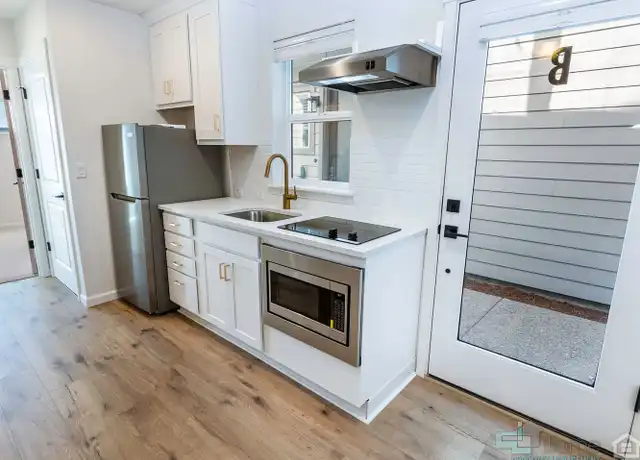 Property at 8331 SE Kinnaman St, Hillsboro, OR, 97123, 1 bed, 1 bath, [object Object]