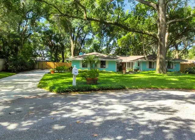 Property at 2024 Stillwood Pl, Windermere, FL, 34786, 4 beds, 2 baths, [object Object]