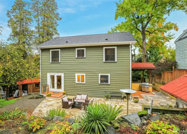 Property at 1601 Interlaken Pl E, Seattle, WA, 98112, 4 beds, 1.5 baths, [object Object]