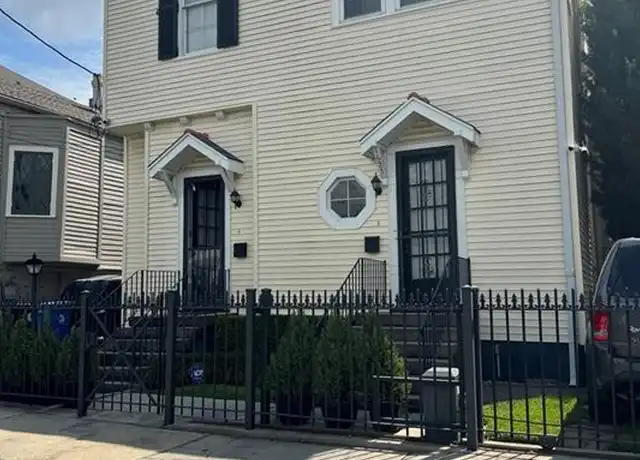 Property at 1627 Marengo St, New Orleans, LA, 70115, 2 beds, 1 bath, [object Object]