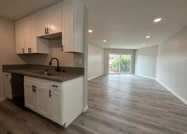 Property at 2120 Mission Ave Unit 5, San Diego, CA, 92116, 2 beds, 2 baths, [object Object]