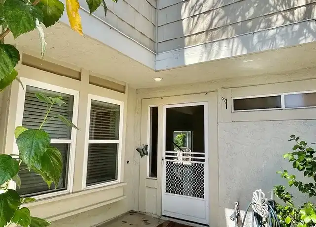 Property at 32 Wetstone #47, Irvine, CA, 92604, 3 beds, 2.5 baths, [object Object]
