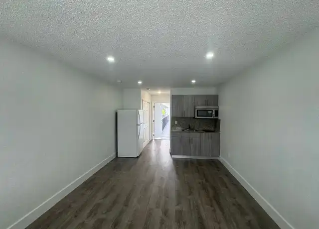 Property at 2910 Pierce St Unit F205, Hollywood, FL, 33020, 0 beds, 1 bath, [object Object]