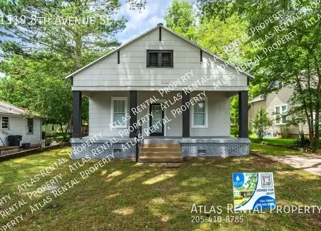 Property at 1319 8th Ave SE, Decatur, AL, 35601, 3 beds, 2 baths, [object Object]