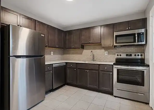 Property at Birchview Gardens - 410 River Rd, Piscataway, NJ, 08854, 1-2 bed, 1 bath, [object Object]