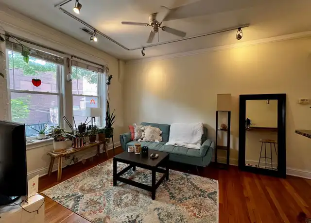 Property at 2315 W Eastwood Ave Unit 3E, Chicago, IL, 60625, 2 beds, 1 bath, [object Object]