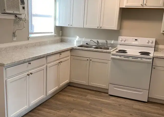 Photo of 3801 Thomas Rd SW, Huntsville, AL 35805