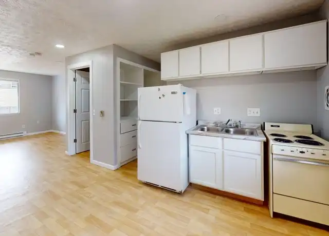 Property at 1315 Logan Ave NW Unit 6, Canton, OH, 44703, 1 bed, 1 bath, [object Object]