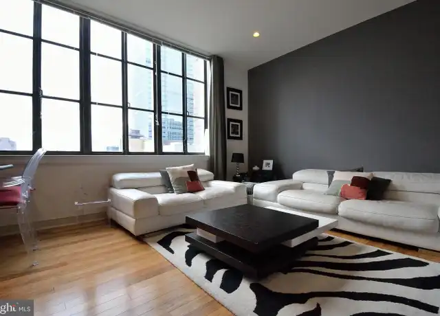 Property at 111 S 15th St #2206, Philadelphia, PA, 19102, 1 bed, 1 bath, [object Object]