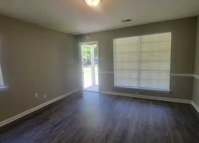 Property at 3639 Allandale Ln, Memphis, TN, 38111, 2 beds, 1 bath, [object Object]