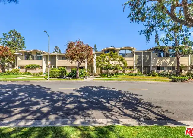Property at 13214 Fiji Way Unit D, Marina del Rey, CA, 90292, 2 beds, 2.5 baths, [object Object]