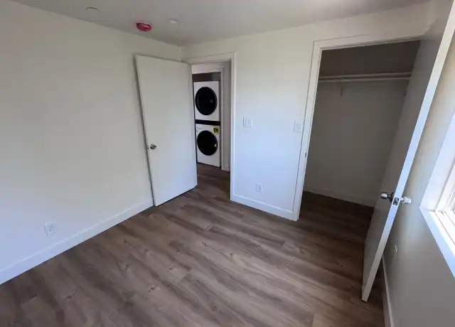 Property at 5714 Cimarron St Unit 5716 1/2, Los Angeles, CA, 90062, 3 beds, 1 bath, [object Object]