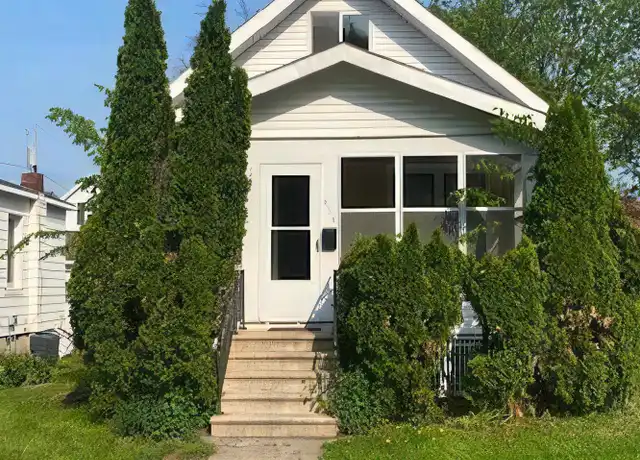 Property at 656 Walnut St, Winona, MN, 55987, 3 beds, 1 bath, [object Object]