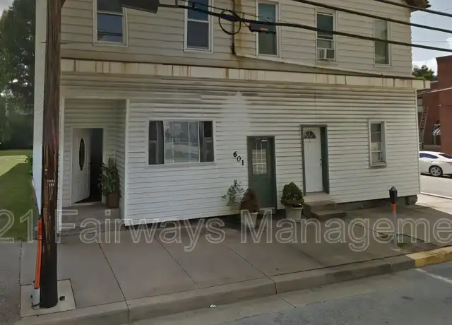 Property at 601 Ligonier St Unit 2, Latrobe, PA, 15650, 3 beds, 1 bath, [object Object]