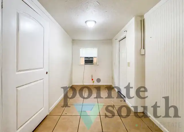 Property at 5771 Coronada Blvd Unit A, Pensacola, FL, 32507, 1 bed, 1 bath, [object Object]